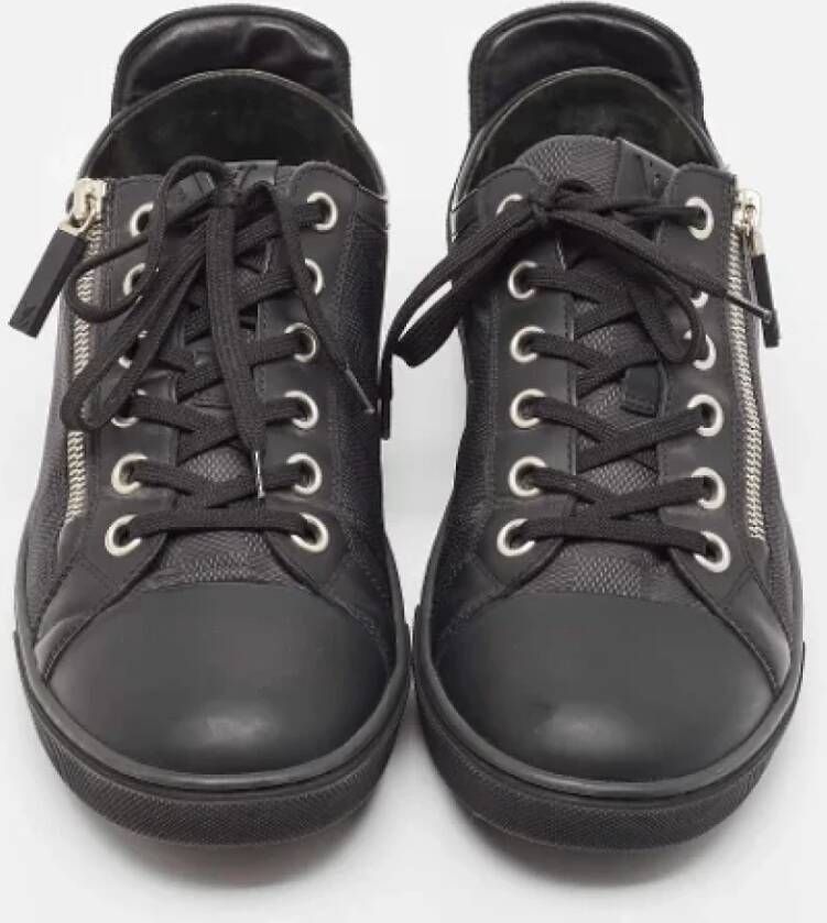 Louis Vuitton Vintage Pre-owned Leather sneakers Black Heren