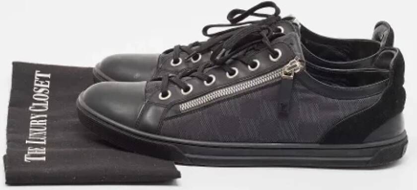 Louis Vuitton Vintage Pre-owned Leather sneakers Black Heren