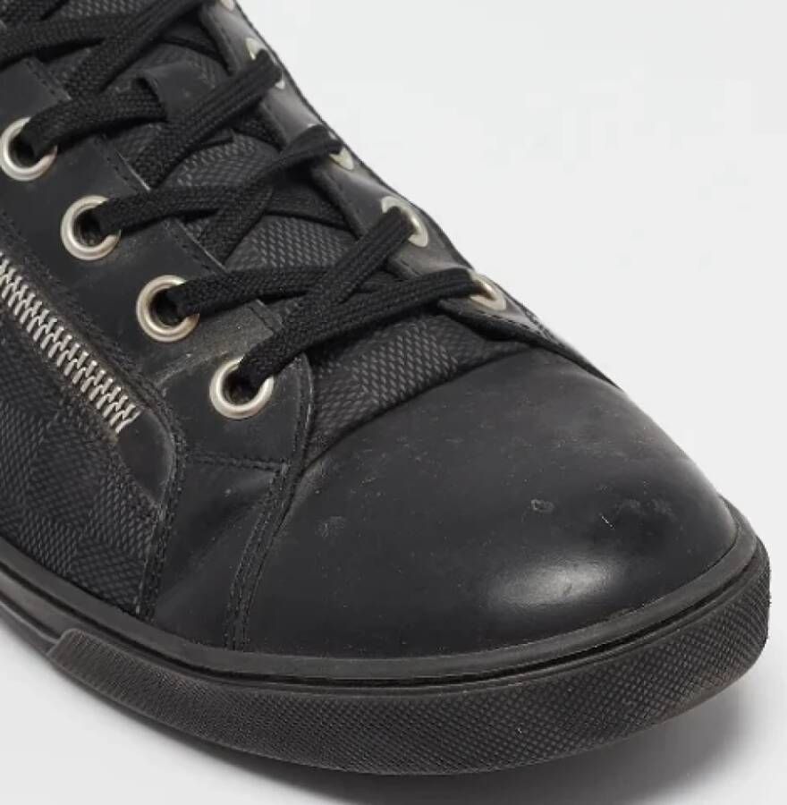 Louis Vuitton Vintage Pre-owned Leather sneakers Black Heren