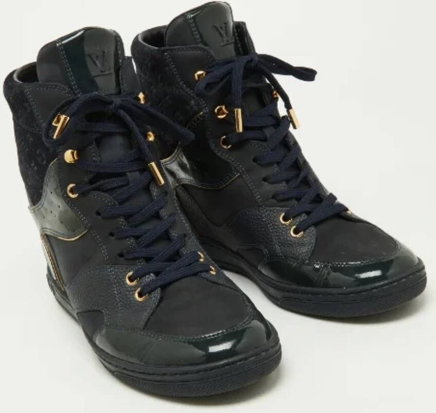 Louis Vuitton Vintage Pre-owned Leather sneakers Blue Dames