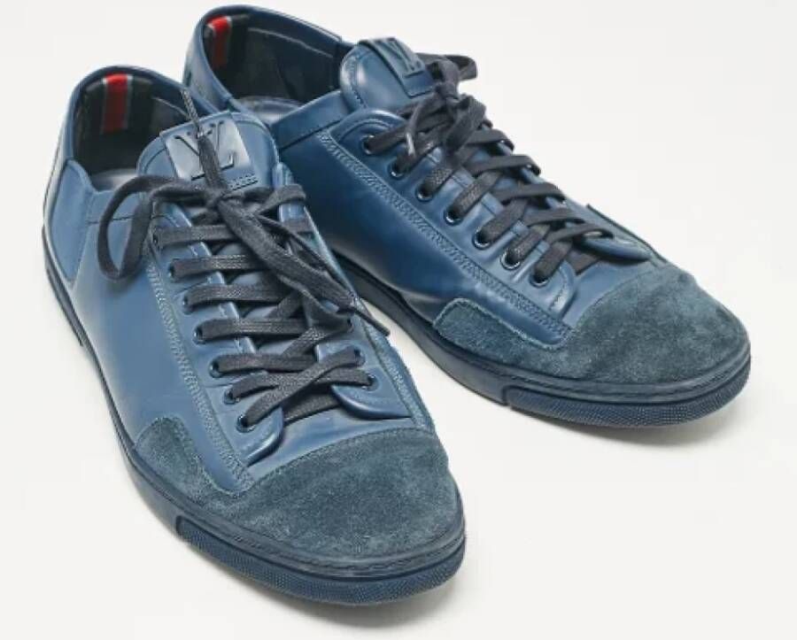 Louis Vuitton Vintage Pre-owned Leather sneakers Blue Heren