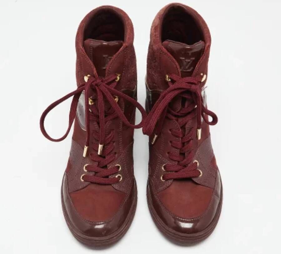 Louis Vuitton Vintage Pre-owned Leather sneakers Red Dames