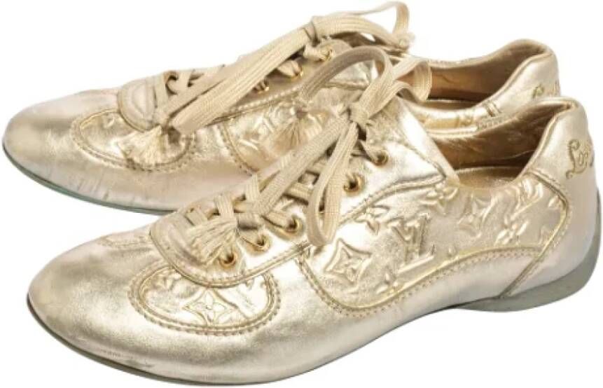 Louis Vuitton Vintage Pre-owned Leather sneakers Yellow Dames