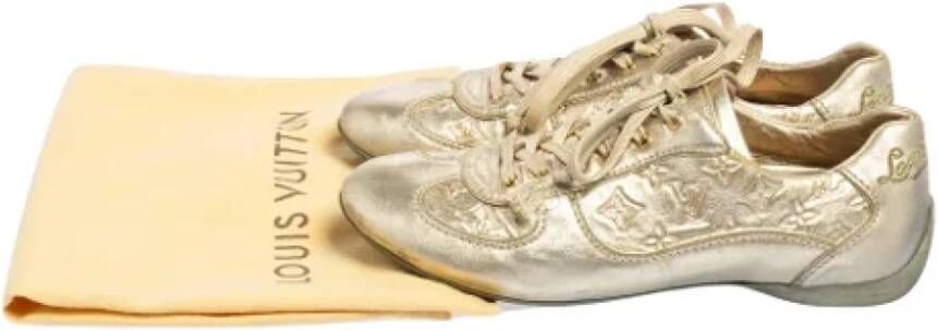 Louis Vuitton Vintage Pre-owned Leather sneakers Yellow Dames