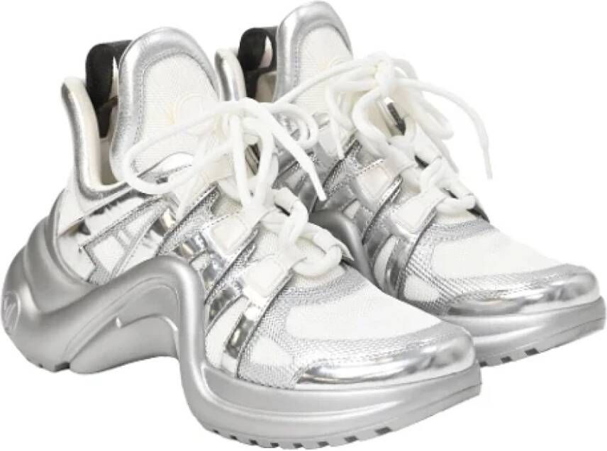 Louis Vuitton Vintage Pre-owned Polyester sneakers Gray Dames