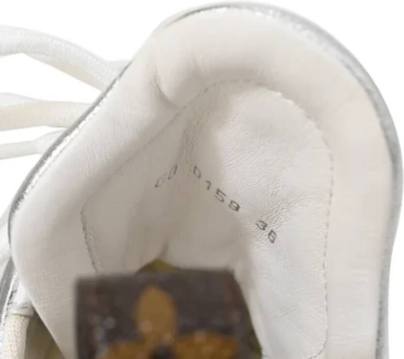 Louis Vuitton Vintage Pre-owned Polyester sneakers Gray Dames