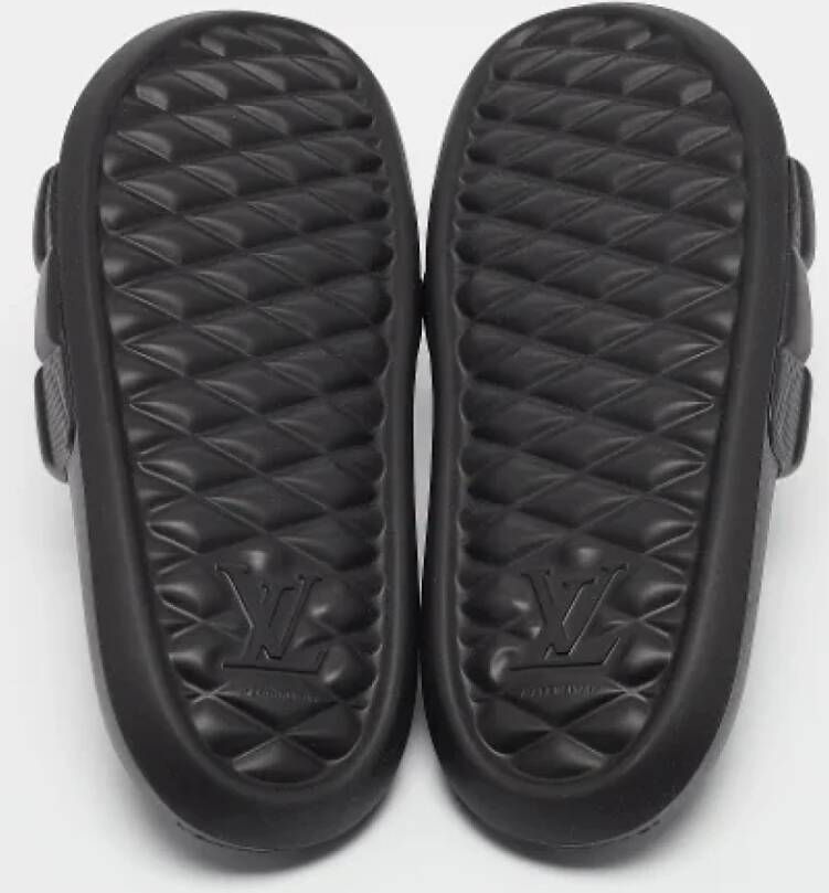 Louis Vuitton Vintage Pre-owned Rubber sandals Black Heren