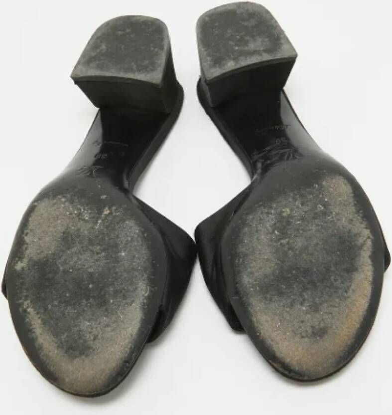 Louis Vuitton Vintage Pre-owned Satin sandals Black Dames