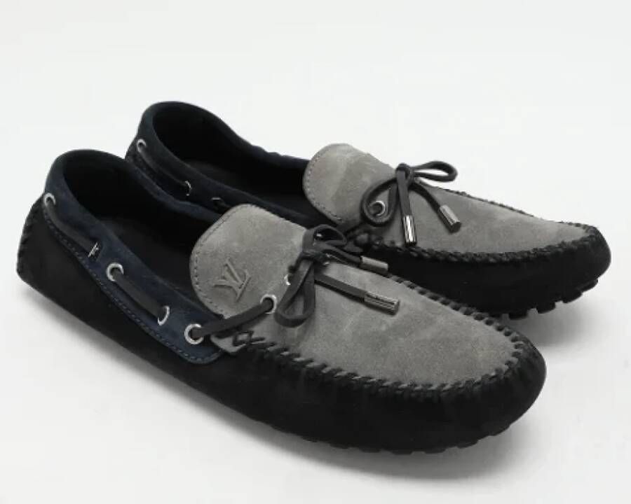 Louis Vuitton Vintage Pre-owned Suede flats Gray Heren