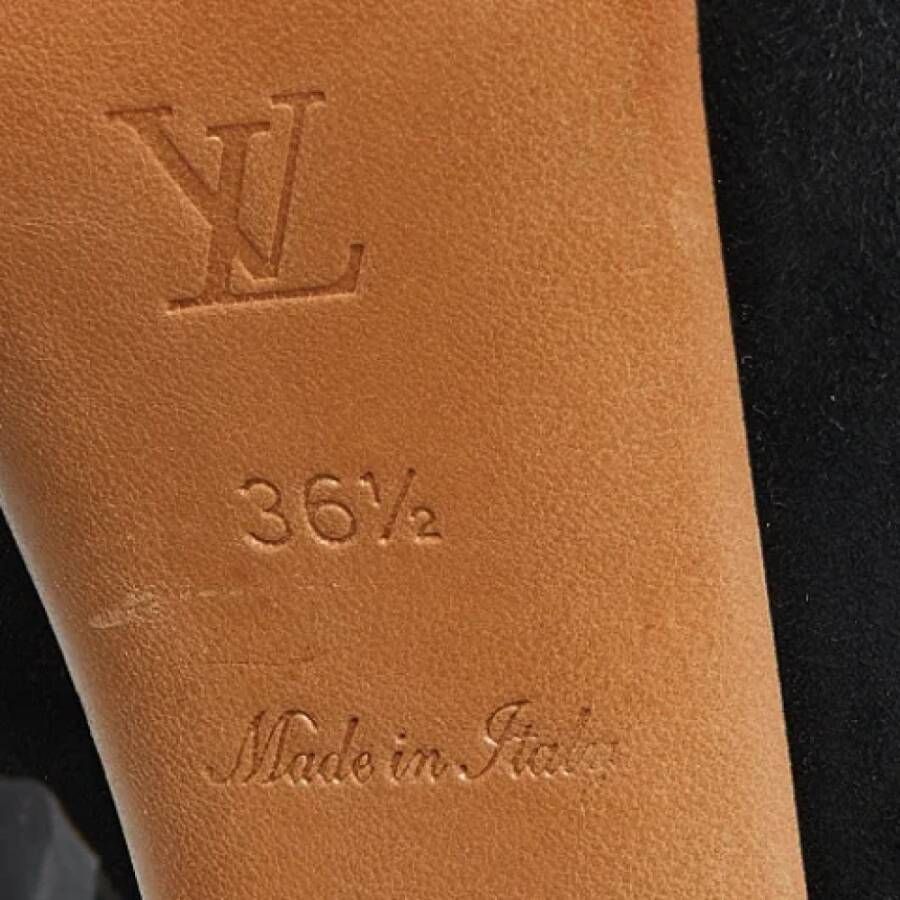 Louis Vuitton Vintage Pre-owned Suede sandals Black Dames