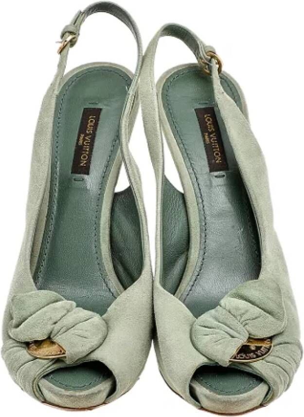 Louis Vuitton Vintage Pre-owned Suede sandals Green Dames