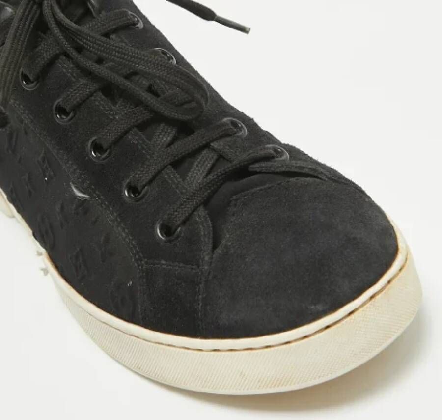 Louis Vuitton Vintage Pre-owned Suede sneakers Black Dames
