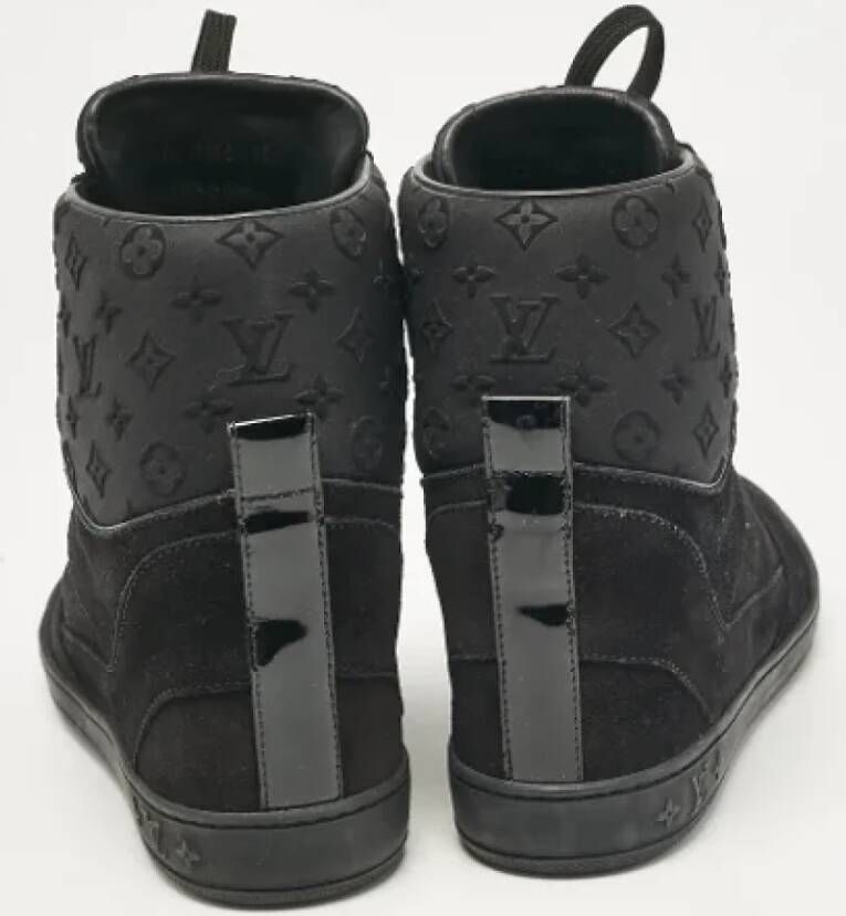 Louis Vuitton Vintage Pre-owned Suede sneakers Black Dames