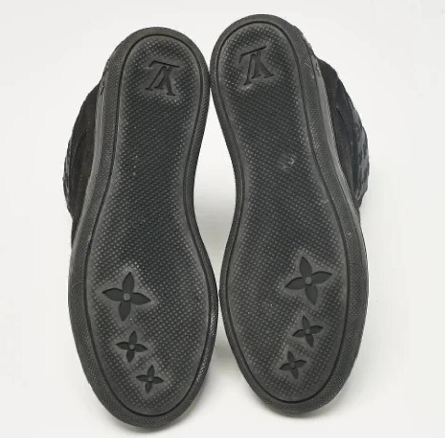 Louis Vuitton Vintage Pre-owned Suede sneakers Black Dames