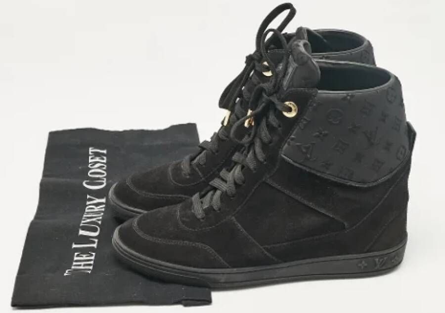 Louis Vuitton Vintage Pre-owned Suede sneakers Black Dames