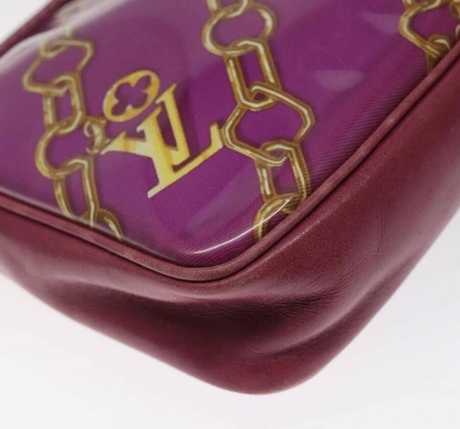 Louis Vuitton Vintage Tweedehands Elegante Leren Schoudertas met Opvallende Ketting en Slot Details
