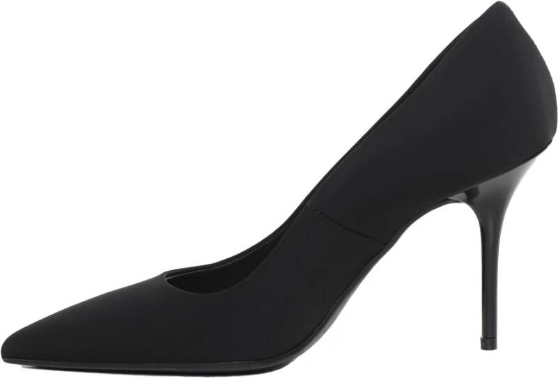 Love Moschino Klassieke Glamoureuze Pumps met Amandelvormige Neus Zwart Dames