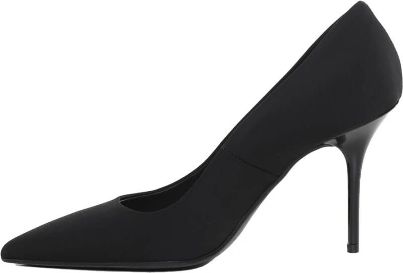 Love Moschino Klassieke Glamoureuze Pumps met Amandelvormige Neus Zwart Dames