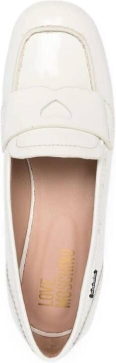 Love Moschino Witte sandalen met hartvormige penny gleuf White Dames
