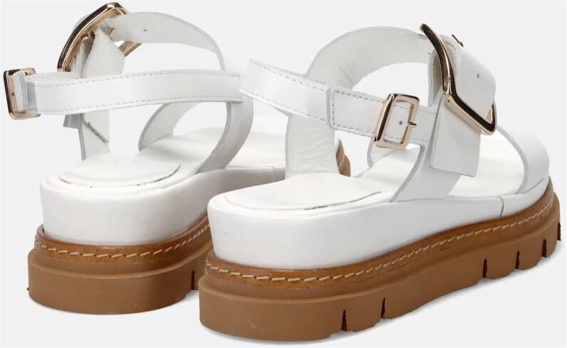 Luca Grossi Witte Leren Sandalen met Gouden Gesp White Dames