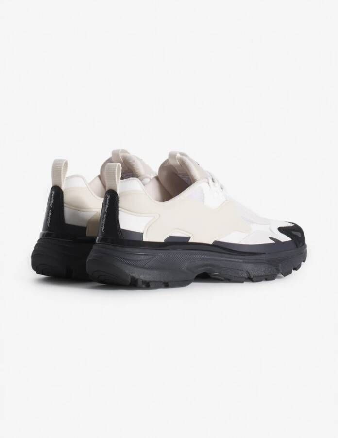 Maison Kitsuné Casual Sneakers voor Verfijnde Look