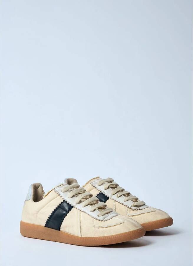 Maison Margiela Distressed Panel Sneakers Made in Italy Beige Dames