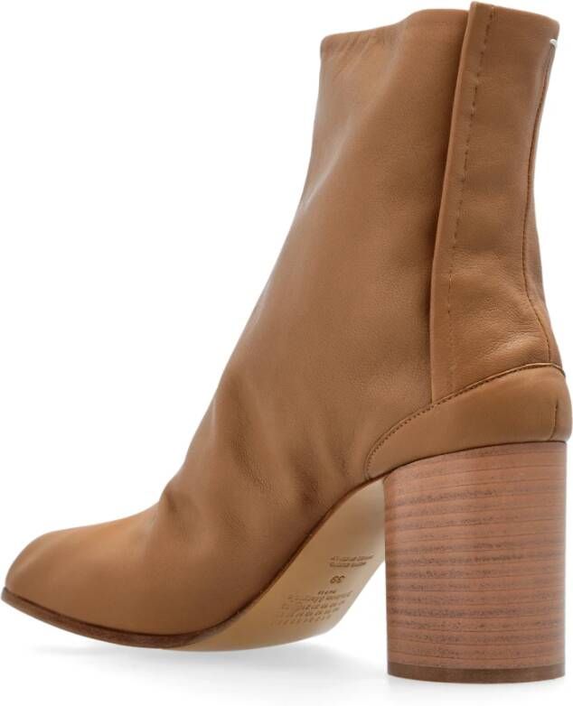 Maison Margiela Enkellaarzen met hak en tabi-uitsnijding Beige Dames