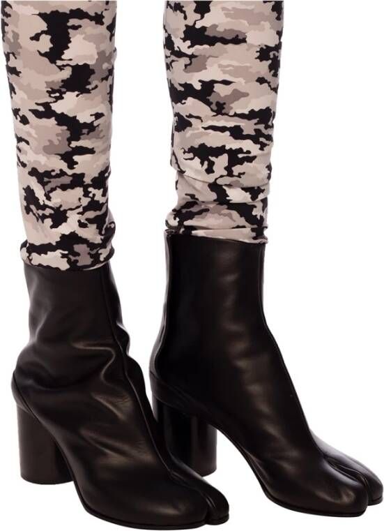 Maison Margiela Leren 'Tabi' enkellaarzen met hak Black Dames