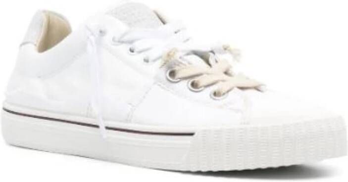 Maison Margiela Distressed White Evolution Sneakers Wit Dames