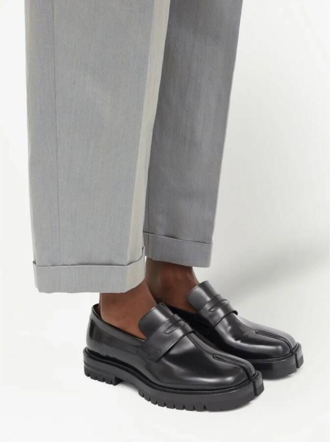Maison Margiela Zwarte Loafer Tabi County Stijlvolle Schoen