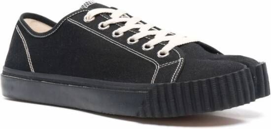 Maison Margiela Zwarte Tabi Sneakers met Handtekeningdetails