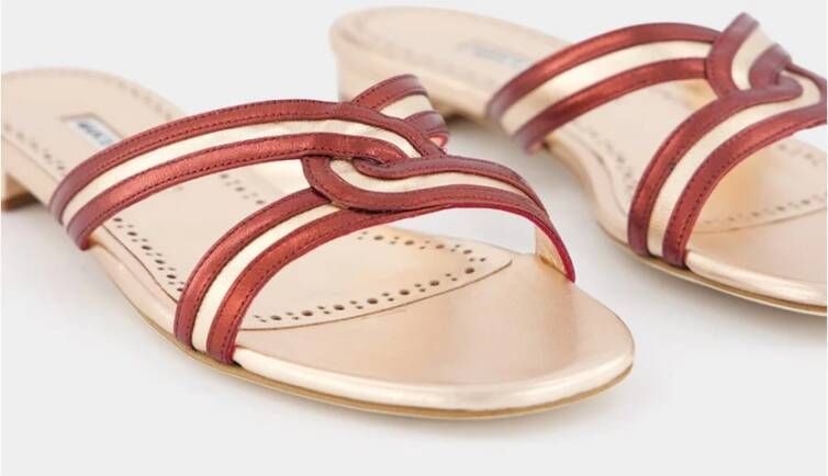 Manolo Blahnik Gouden Lijn Leren Sandalen