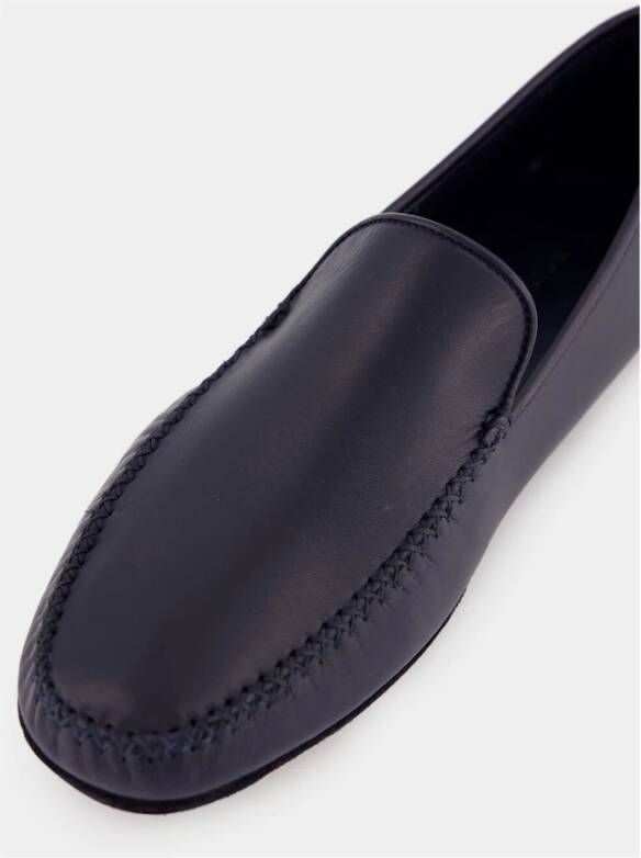 Manolo Blahnik Marineblauwe Leren Loafers Minimalistisch Ontwerp