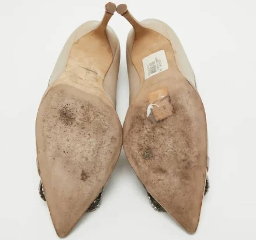 Manolo Blahnik Pre-owned Canvas heels Beige Dames
