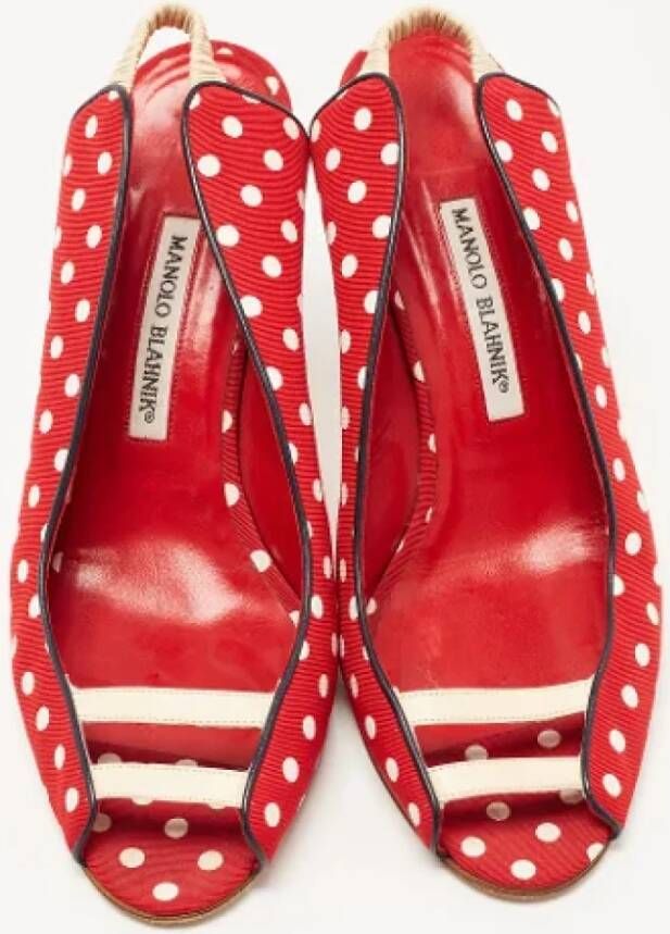 Manolo Blahnik Pre-owned Canvas sandals Red Dames