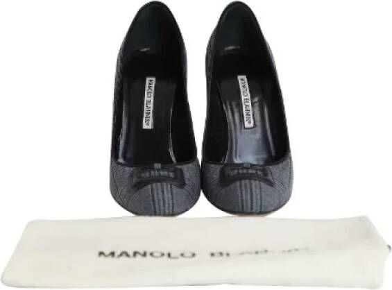 Manolo Blahnik Pre-owned Cotton heels Gray Dames