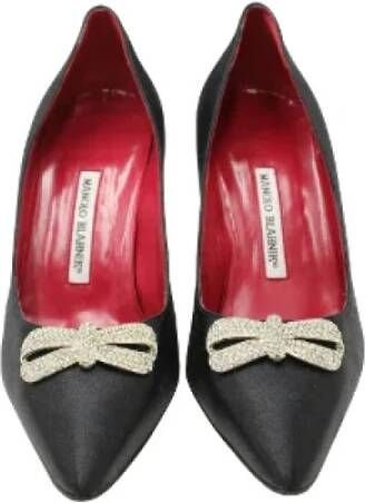 Manolo Blahnik Pre-owned Fabric heels Black Dames