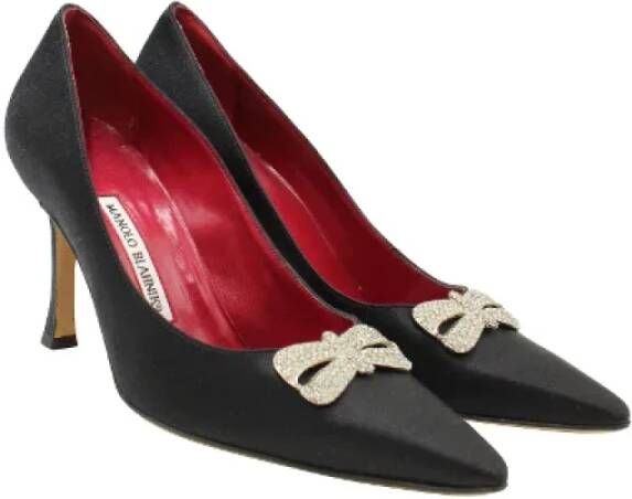 Manolo Blahnik Pre-owned Fabric heels Black Dames