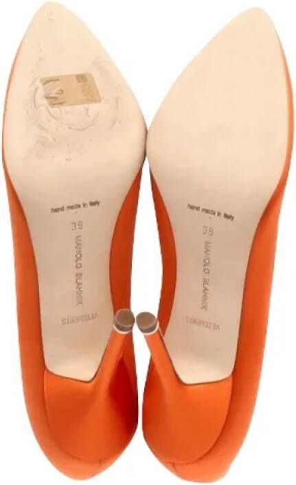 Manolo Blahnik Pre-owned Fabric heels Orange Dames