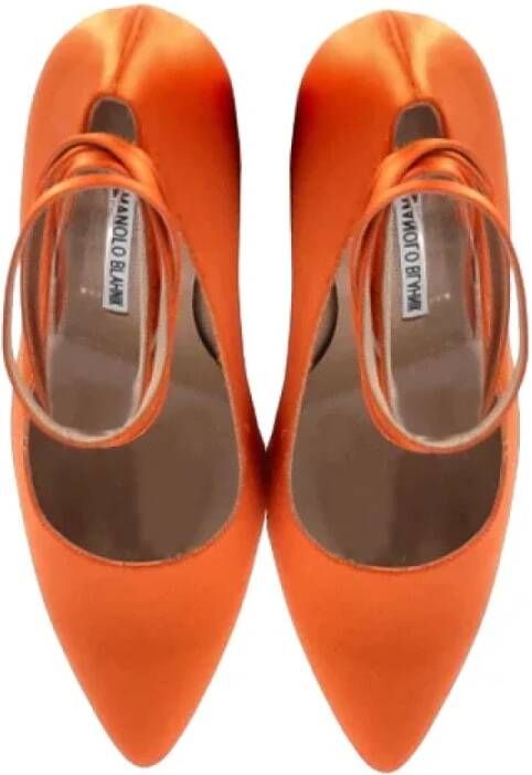 Manolo Blahnik Pre-owned Fabric heels Orange Dames