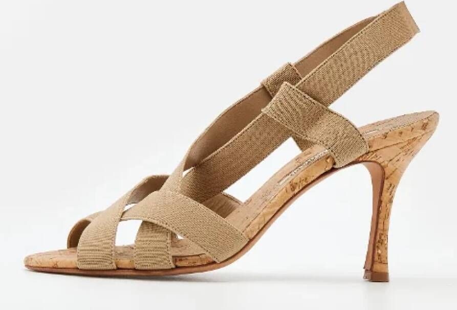 Manolo Blahnik Pre-owned Fabric sandals Beige Dames