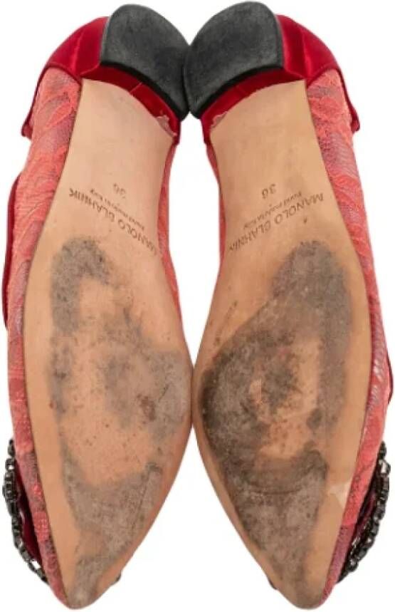Manolo Blahnik Pre-owned Lace flats Red Dames