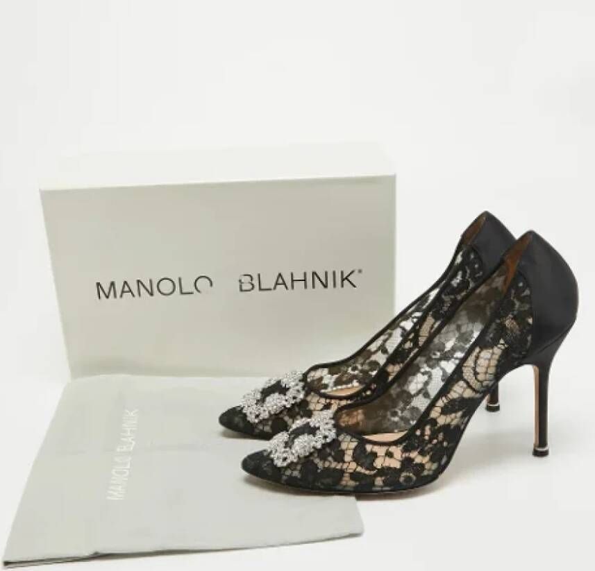 Manolo Blahnik Pre-owned Lace heels Black Dames