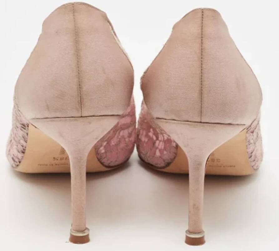 Manolo Blahnik Pre-owned Lace heels Pink Dames