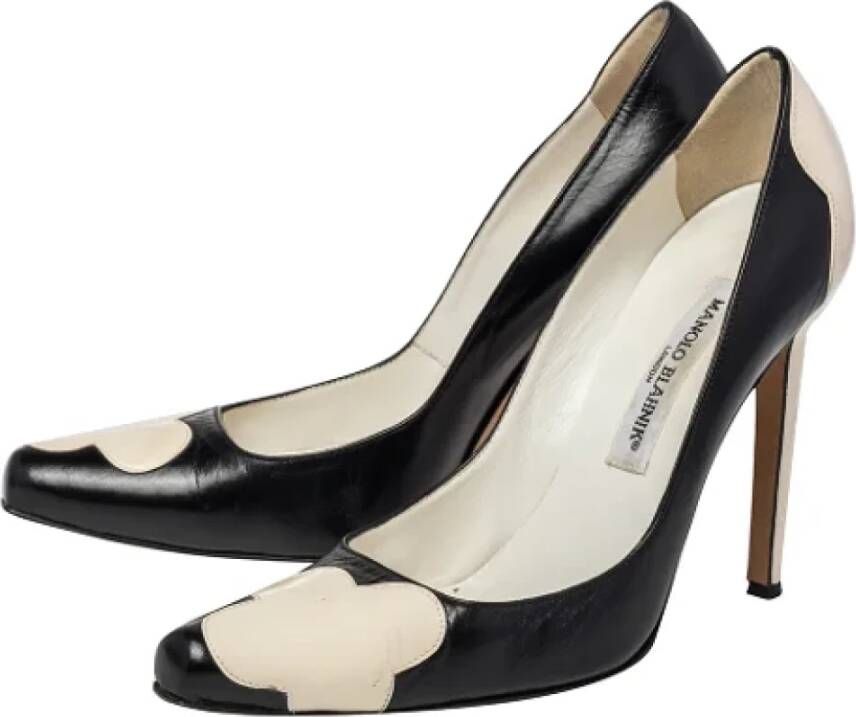 Manolo Blahnik Pre-owned Leather heels Black Dames