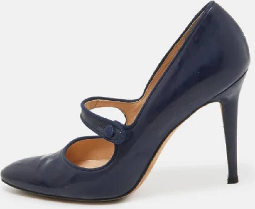 Manolo Blahnik Pre-owned Leather heels Blue Dames