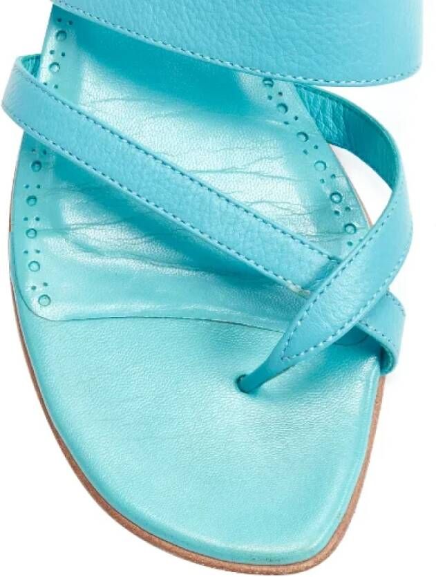 Manolo Blahnik Pre-owned Leather sandals Blue Dames