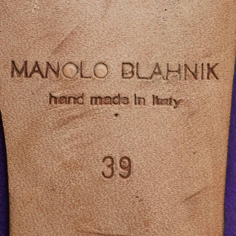 Manolo Blahnik Pre-owned Satin flats Purple Dames