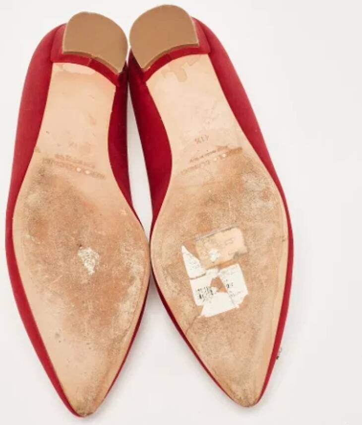 Manolo Blahnik Pre-owned Satin flats Red Dames
