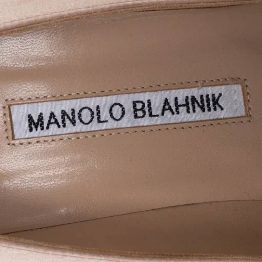 Manolo Blahnik Pre-owned Satin heels Beige Dames